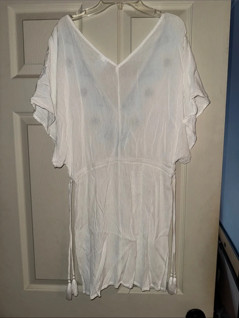 NWOT Kona Sol White Women's Beach Coverup With Embroidery